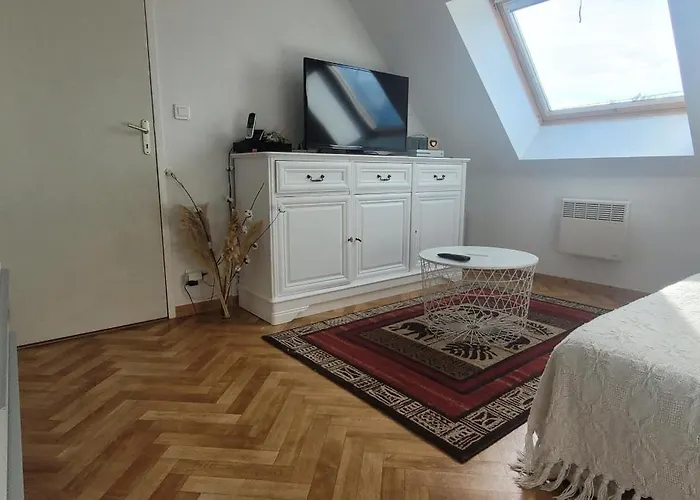 Les Chatelliers Panzió